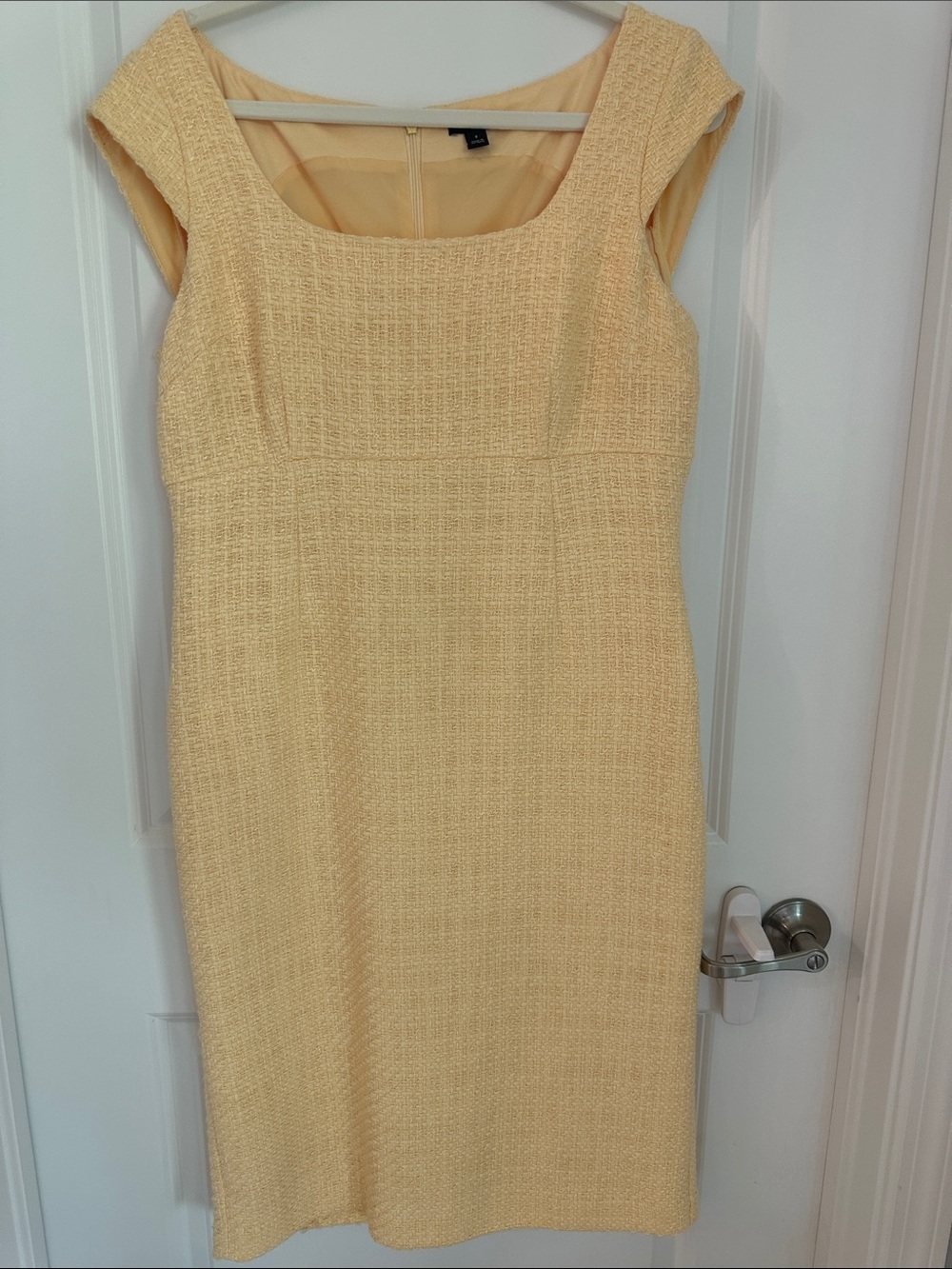 Ann Taylor Pale Yellow Textured Cap-Sleeve Sheath Dress
